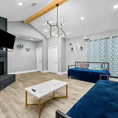 Spacious Galleria Apartment With Free Park Houston Exterior photo
